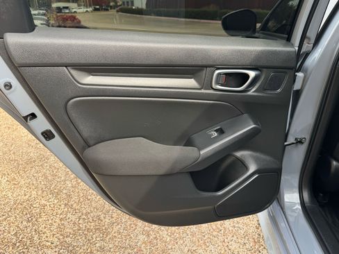 Used 2024 Honda Civic Sport image 27