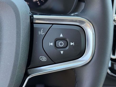 Certified 2026 Volvo XC40 B5 Plus w/ Protection Package Premier AWD/4WD image 23