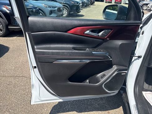 Used 2026 Chevrolet Traverse RS w/ LPO, Floor Liner Package AWD/4WD image 7