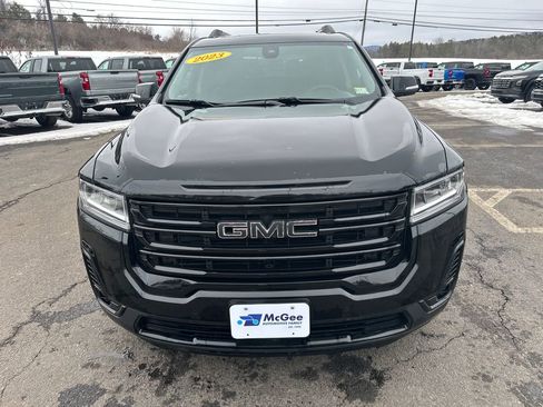 Used 2023 GMC Acadia SLT w/ Elevation Edition image 8