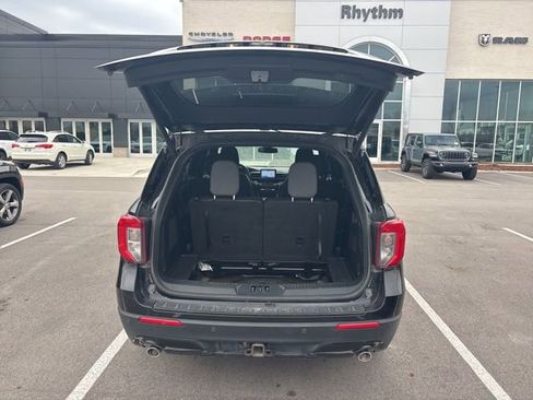 Used 2022 Ford Explorer ST-Line w/ Class IV Trailer Tow Package image 10