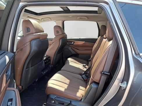Used 2024 Acura MDX SH-AWD w/ Technology Package image 8