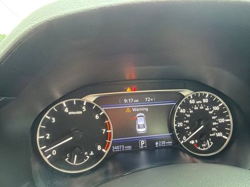 Used 2025 Nissan Altima 2.5 SV FWD image 19