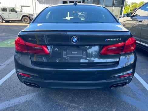 Used 2020 BMW M550i xDrive w/ Executive Package AWD/4WD image 8
