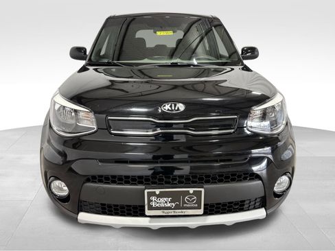 Used 2019 Kia Soul + image 2
