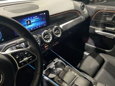 Certified 2023 Mercedes-Benz GLB 250 image 8