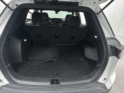 Used 2025 Chevrolet Equinox LT image 15