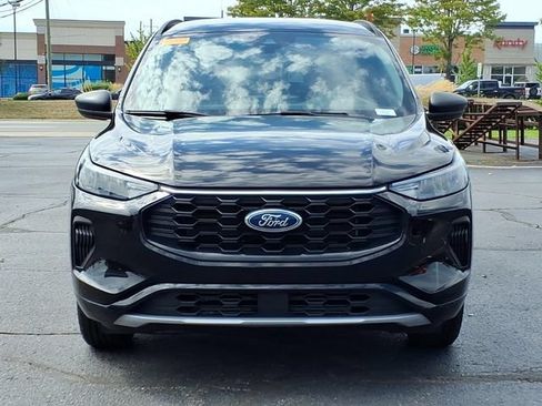 Used 2024 Ford Escape ST-Line w/ Tech Pack #1 AWD/4WD image 2
