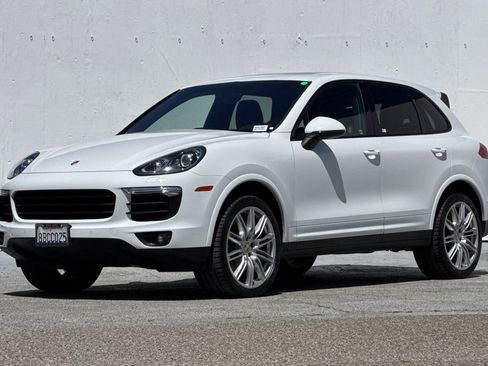 Used 2018 Porsche Cayenne Platinum Edition AWD/4WD image 7