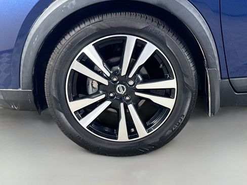 Used 2020 Nissan Kicks SV FWD image 38