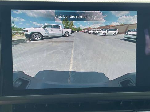 New 2025 Jeep Gladiator Sport image 17