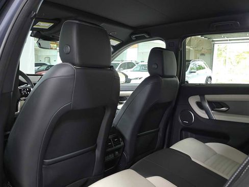 Used 2024 Land Rover Discovery Sport Dynamic SE image 21