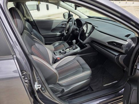 Used 2025 Subaru Crosstrek 2.5i Limited w/ Crosstrek Mirror Package AWD/4WD image 11