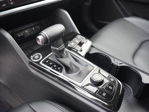 Used 2023 Kia Sportage EX image 47