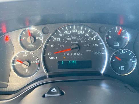 Used 2024 Chevrolet Express 2500 w/ Driver Convenience Package image 22