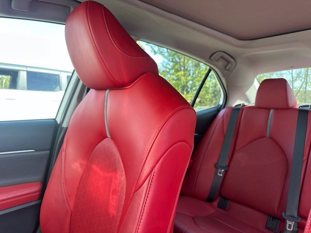 Used 2022 Toyota Camry XSE w/ Cold Weather Package FWD image 28