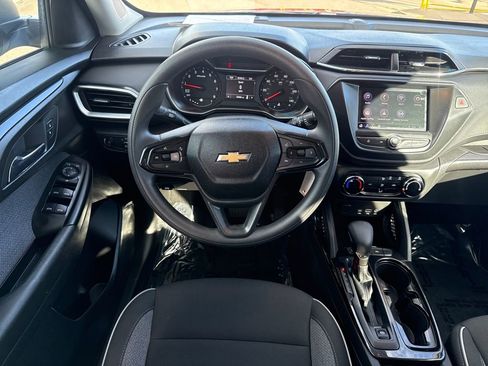 Used 2023 Chevrolet TrailBlazer LS image 13
