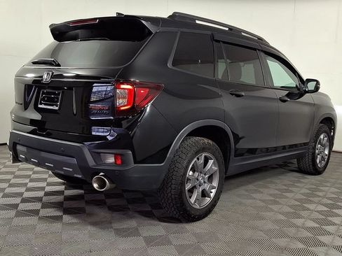 Used 2025 Honda Passport TrailSport image 9