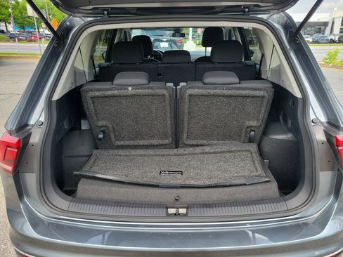 Used 2024 Volkswagen Tiguan S FWD image 9