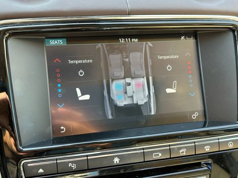 Used 2016 Jaguar XJ L Portfolio image 31