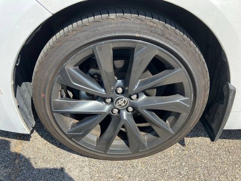 Used 2024 Toyota Corolla SE FWD image 11