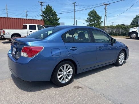 Used 2014 Subaru Impreza 2.0i Premium w/ All-Weather Package w/CVT AWD/4WD image 7