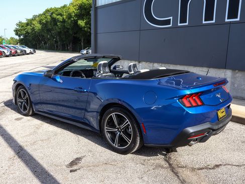 Used 2024 Ford Mustang Premium RWD image 6
