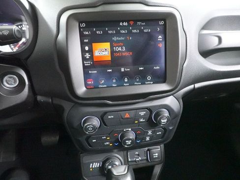 Used 2023 Jeep Renegade Trailhawk AWD/4WD image 14