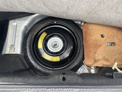 Used 2000 MAZDA MX-5 Miata image 11