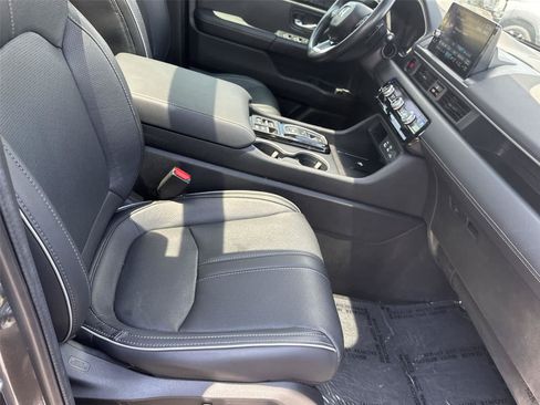 Used 2024 Honda Pilot Elite image 17