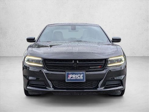 Used 2023 Dodge Charger SXT RWD image 2