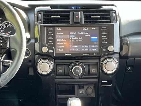 Used 2022 Toyota 4Runner TRD Off-Road AWD/4WD image 15