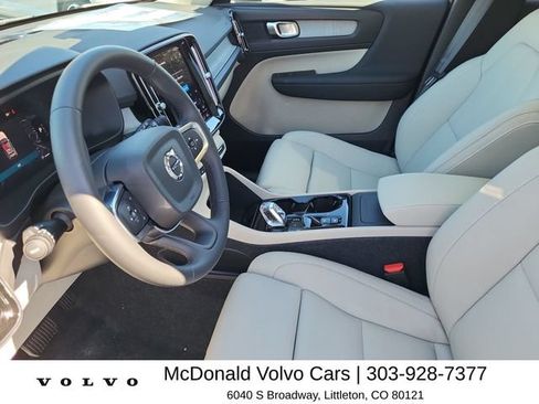 Used 2026 Volvo XC40 B5 Plus w/ Protection Package Premier AWD/4WD image 11