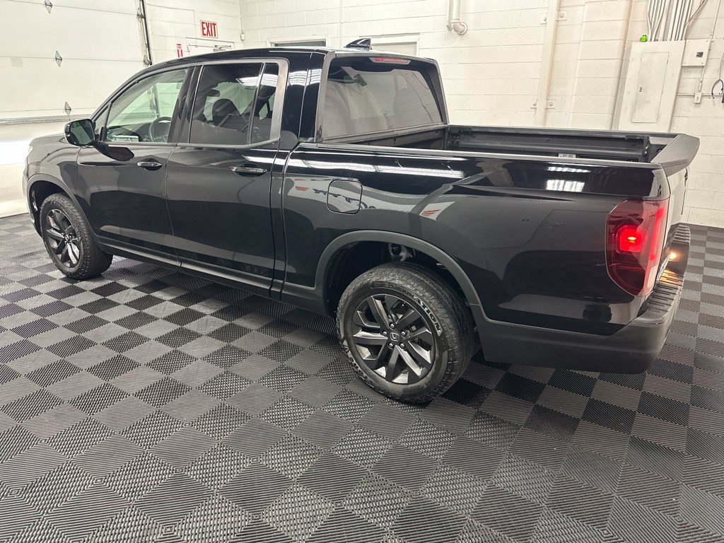 Used 2023 Honda Ridgeline Sport image 6