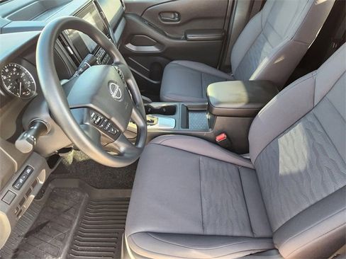 Used 2025 Nissan Frontier S image 9