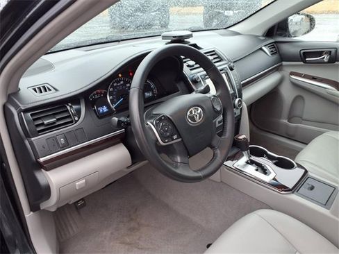 Used 2012 Toyota Camry XLE image 47
