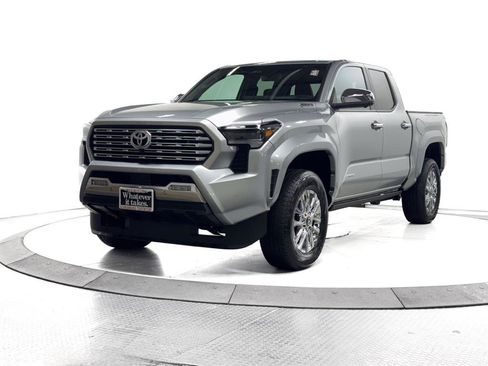 Used 2024 Toyota Tacoma Limited image 3