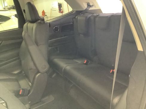Certified 2025 Subaru Ascent Bronze Edition AWD/4WD image 11
