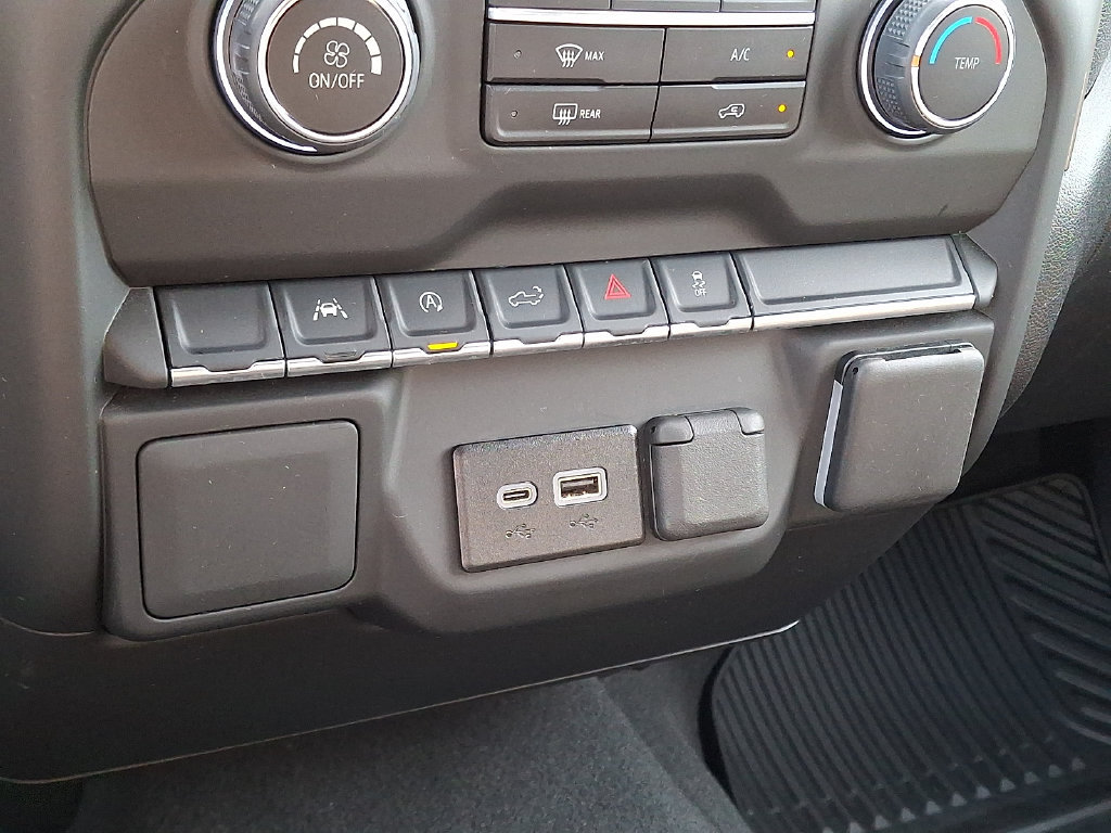 Used 2024 Chevrolet Silverado 1500 Custom w/ Turbomax Blackout Package AWD/4WD image 23