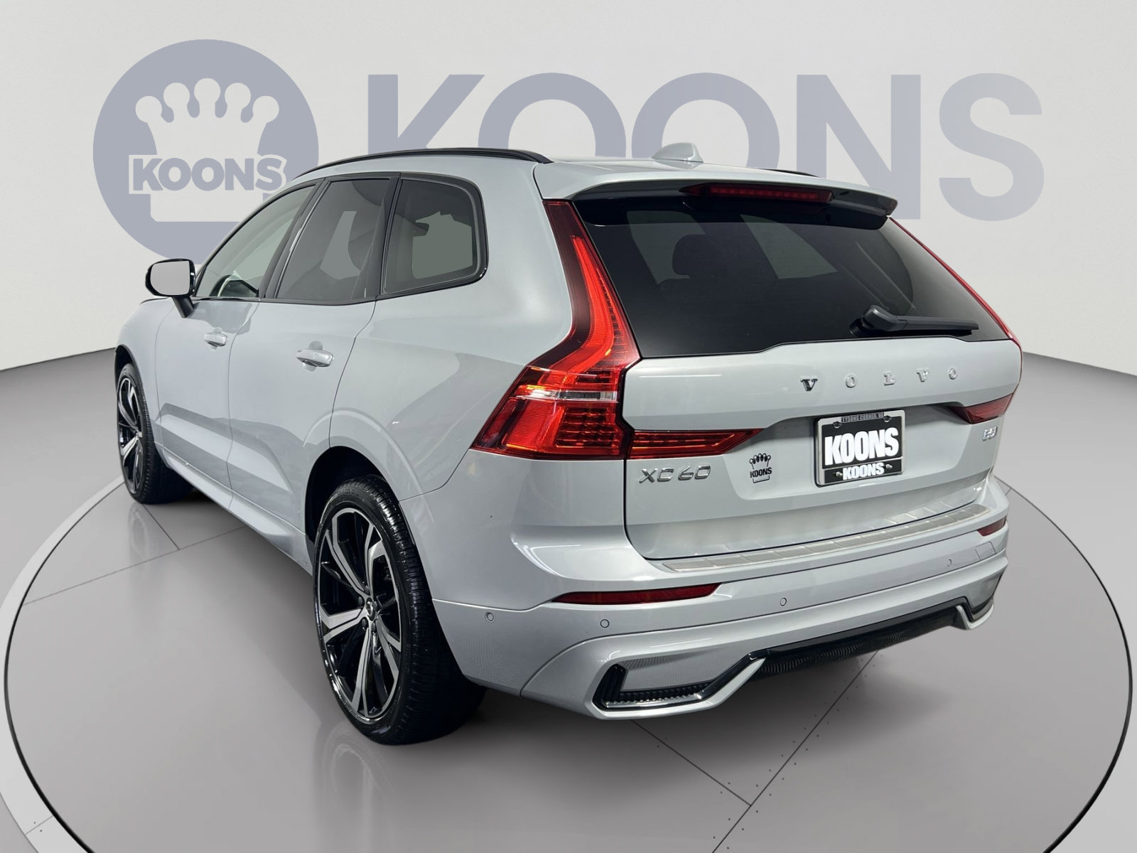 Used 2025 Volvo XC60 B5 Ultra w/ Protection Package Premier AWD/4WD image 4