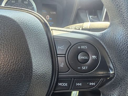 Used 2020 Toyota Corolla LE FWD image 21