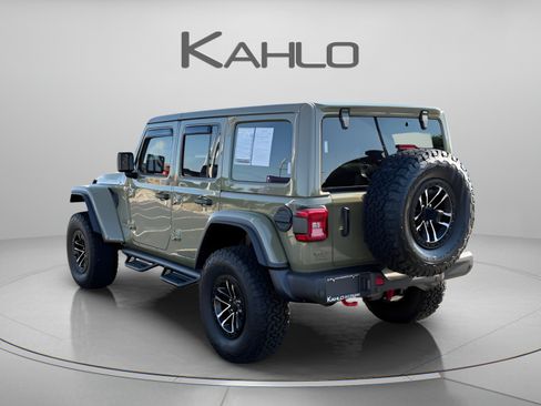 Used 2025 Jeep Wrangler Unlimited Rubicon AWD/4WD image 2