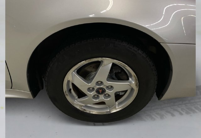 Used 2004 Pontiac Grand Prix GT2 w/ Leather Trim Pkg FWD image 16