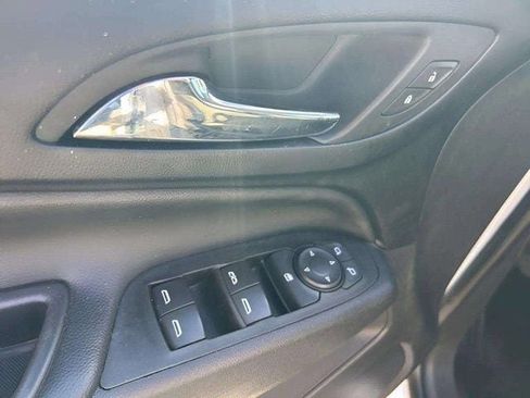 Used 2022 Chevrolet Equinox LT AWD/4WD image 10