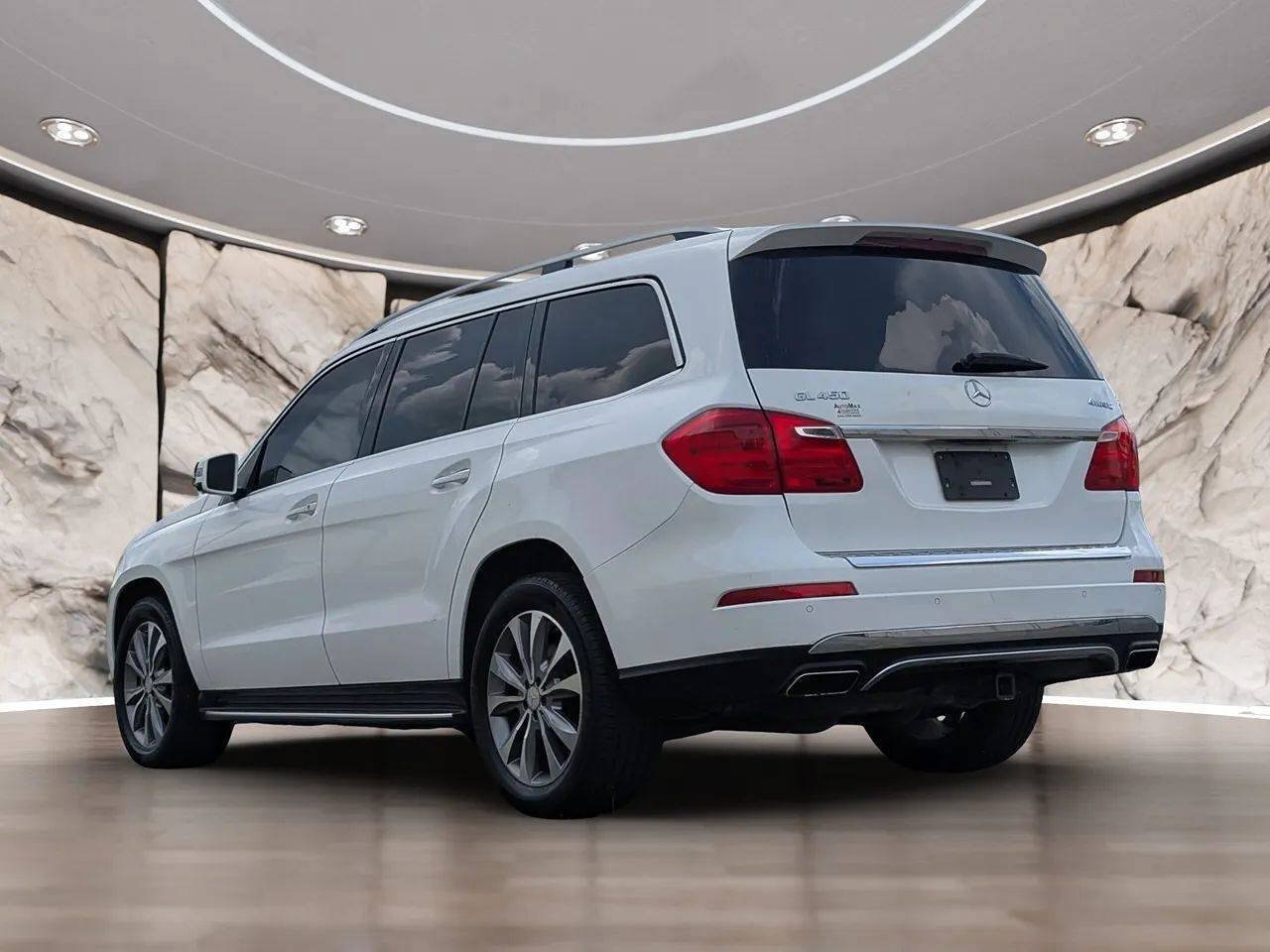 Used 2014 Mercedes-Benz GL 450 4MATIC image 7