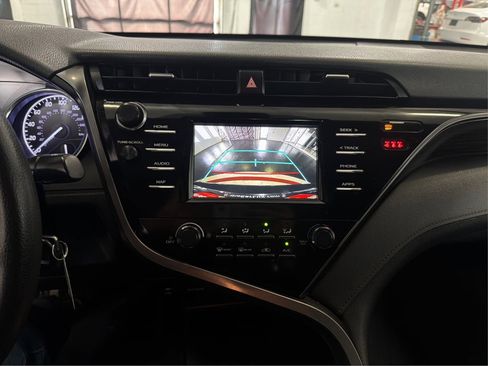 Used 2019 Toyota Camry LE FWD image 27