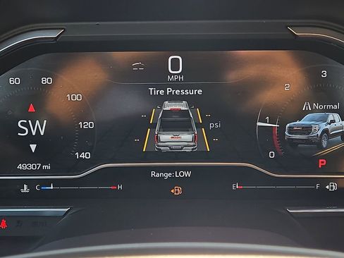 Used 2024 GMC Sierra 1500 AT4 w/ Technology Package image 19