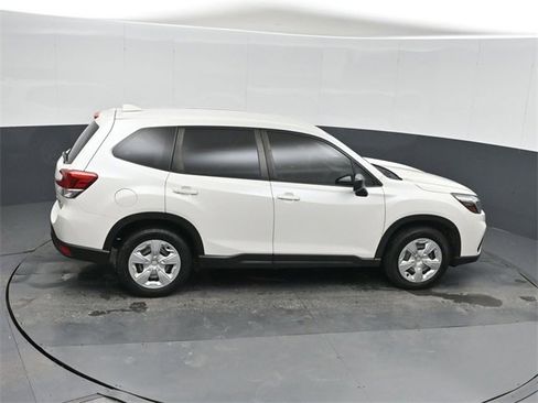 Used 2021 Subaru Forester Base image 29