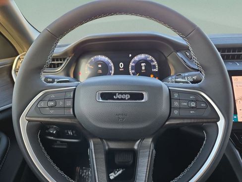 New 2026 Jeep Grand Cherokee Altitude AWD/4WD image 22
