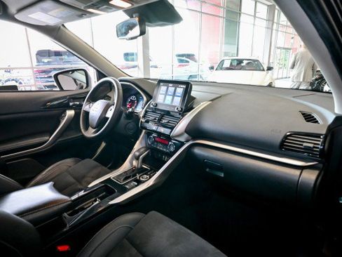 Used 2022 Mitsubishi Eclipse Cross SE image 26